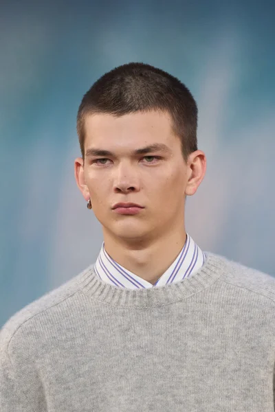 Look 83
